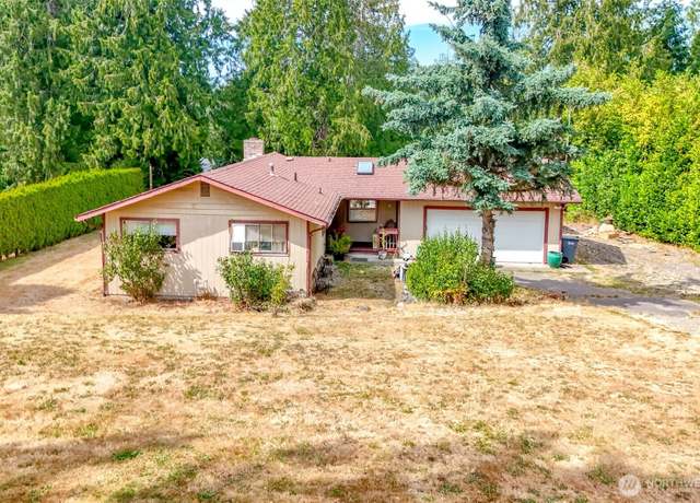 Property at 11715 4th St E, Edgewood, WA 98372, 3 beds, 1.5 baths