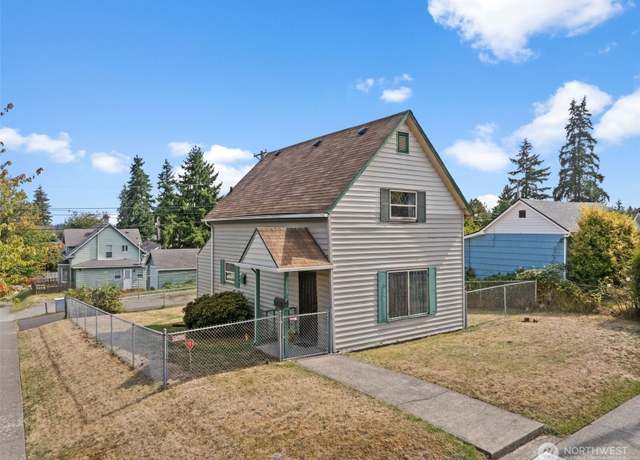 Property at 3803 E J St, Tacoma, WA 98404, 2 beds, 1 bath