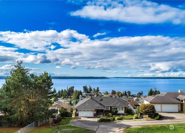 Property at 212 Grandview Ave, Camano Island, WA 98282, 3 beds, 3.5 baths