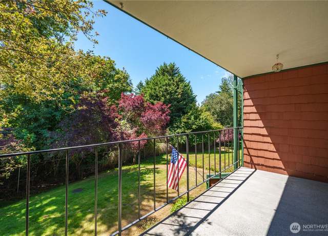 Property at 7310 N Skyview Pl Unit B201, Tacoma, WA 98406, 3 beds, 2 baths