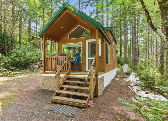 Property at 200 NE Lakeshore Dr S, Tahuya, WA 98588, 2 beds, 1 bath