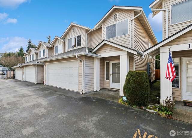 Property at 19718 76th Ave W Unit C, Lynnwood, WA 98036, 3 beds, 2.5 baths