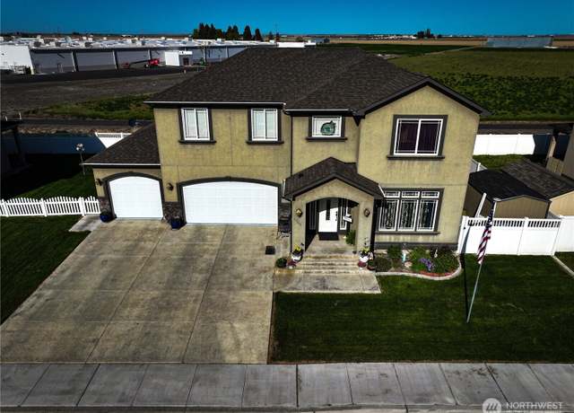 Property at 1755 E Madera St, Othello, WA 99344, 4 beds, 2.5 baths