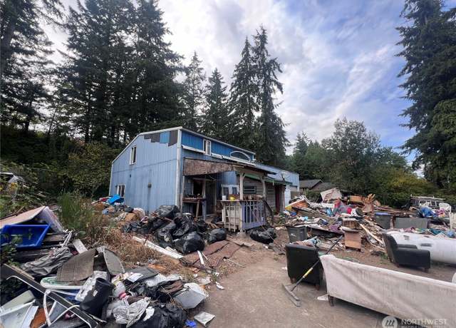 Property at 5311 Beach Dr, Bremerton, WA 98406, 3 beds, 1 bath