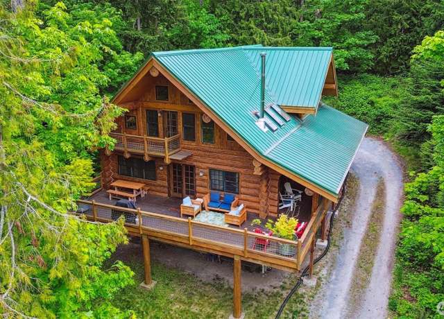 Property at 1465 Magnolia Ln, Camano Island, WA 98282, 3 beds, 2 baths
