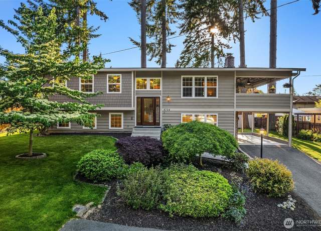 Property at 8724 Main St, Edmonds, WA 98026, 4 beds, 3 baths