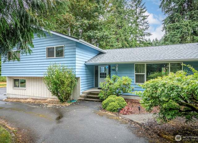 Property at 9111 116th St E, Puyallup, WA 98373, 4 beds, 3 baths