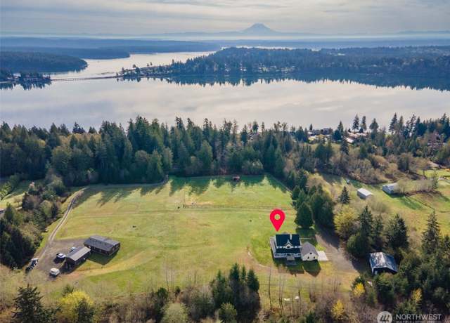 Property at 450 SE Arcadia Shores Rd, Shelton, WA 98584, 3 beds, 3 baths