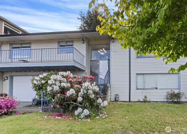 Property at 363 Lind Ave NW, Renton, WA 98057, 5 beds, 3 baths