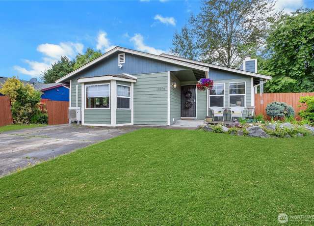 Property at 10208 D St E, Tacoma, WA 98445, 3 beds, 2 baths