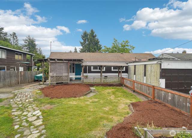 Property at 855 SW 125th St, Seattle, WA 98146, 3 beds, 1 bath