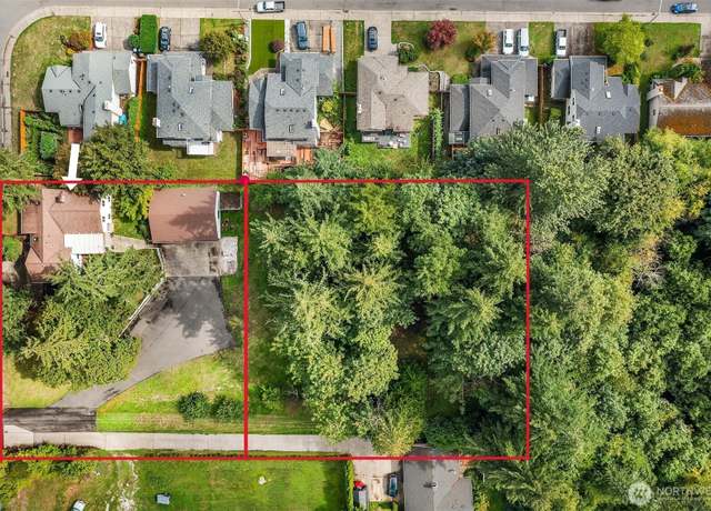 Property at 13527 SE 268th St, Kent, WA 98042, 4 beds, 2.5 baths