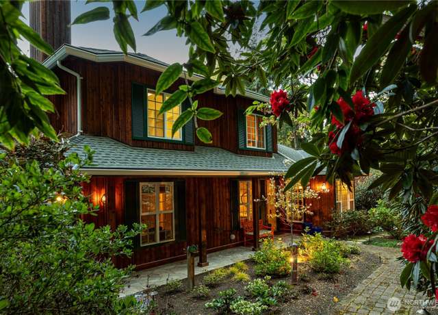 Property at 1137 Harbortop Ter, Greenbank, WA 98253, 3 beds, 3.5 baths