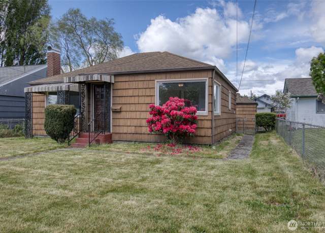 Property at 1306 Morgan St, Aberdeen, WA 98520, 3 beds, 1 bath