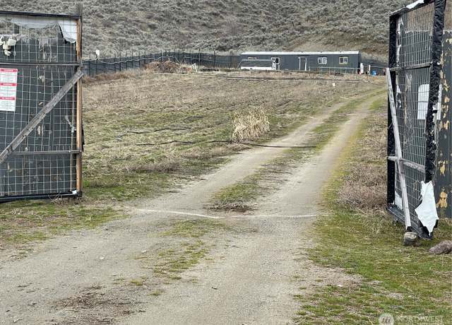 Property at 116 S State Frontage Rd Unit B, Tonasket, WA 98855