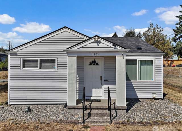 Property at 1221 111th St S, Tacoma, WA 98444, 2 beds, 1 bath