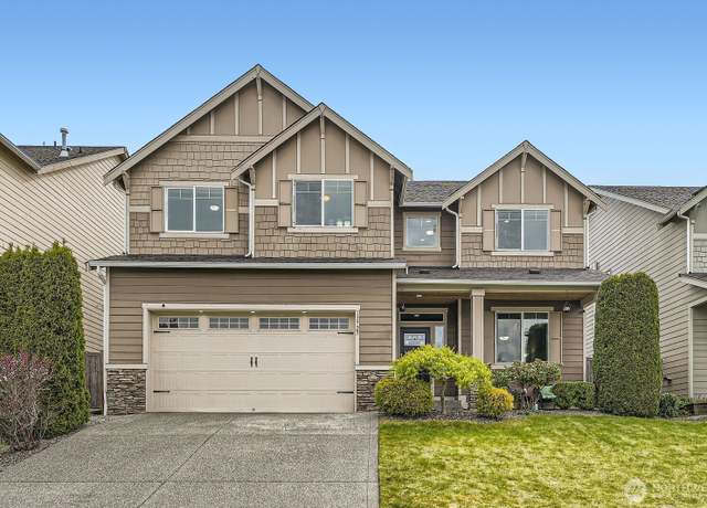 Property at 13725 77th Avenue Ct E, Puyallup, WA 98373, 5 beds, 3 baths