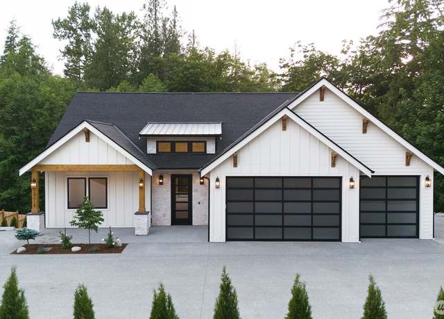 Property at 24018 Dolphin Ln, Mount Vernon, WA 98274, 3 beds, 2.5 baths