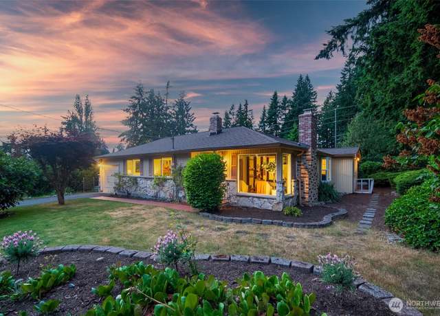 Property at 852 NE 194th St, Shoreline, WA 98155, 3 beds, 1.5 baths