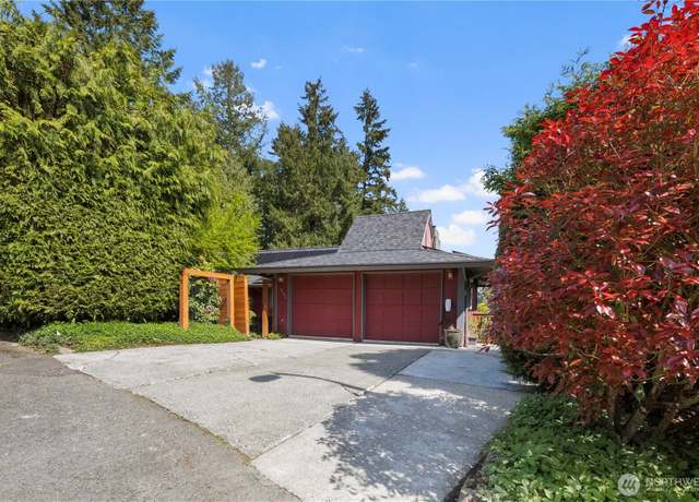 Property at 17505 NE 4th Pl, Bellevue, WA 98008, 4 beds, 3 baths