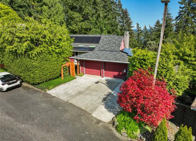 Property at 17505 NE 4th Pl, Bellevue, WA 98008, 4 beds, 3 baths