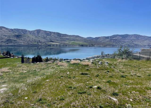 Property at 120 Orchard View Dr, Chelan, WA 98816
