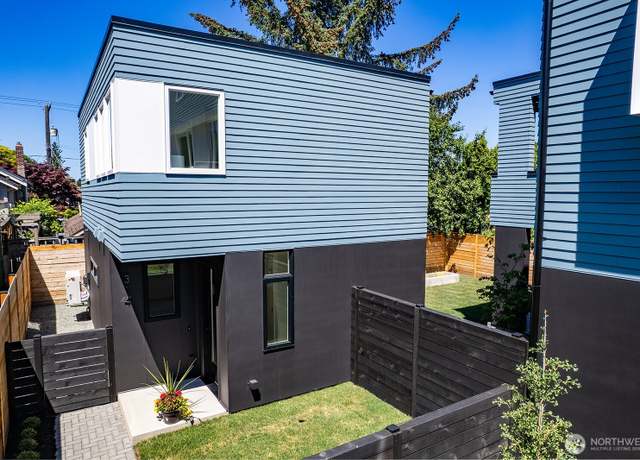 Property at 314 NE 59th St, Seattle, WA 98105, 2 beds, 1.5 baths