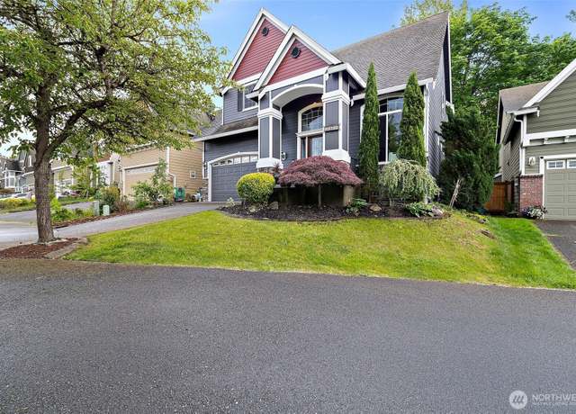 Property at 12153 SE 307th Pl, Auburn, WA 98092, 4 beds, 2.5 baths