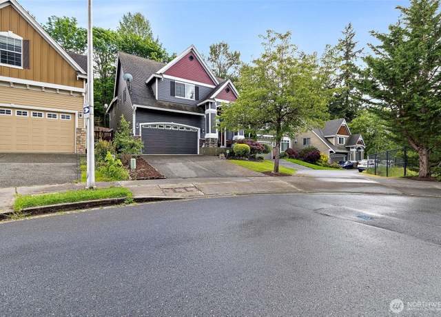 Property at 12153 SE 307th Pl, Auburn, WA 98092, 4 beds, 2.5 baths
