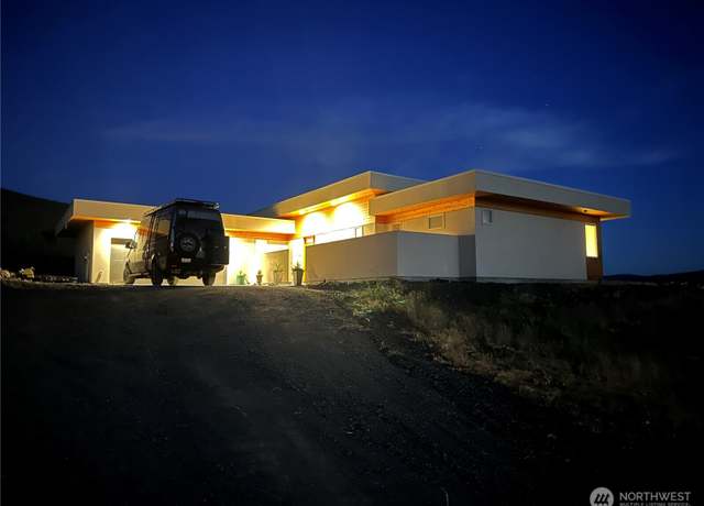 Property at 690 Hog Ranch Rd, Ellensburg, WA 98926, 3 beds, 2 baths