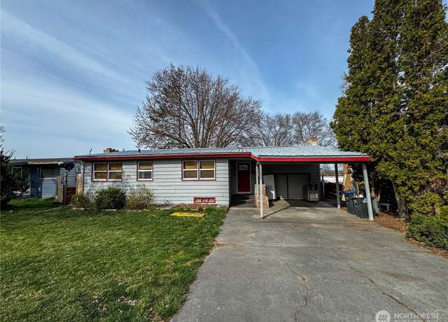 Property at 1050 S Grant St, Moses Lake, WA 98837, 5 beds, 2 baths