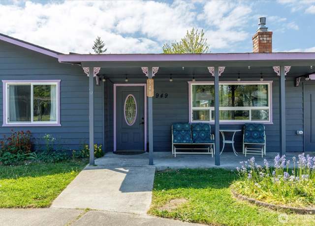 Property at 949 SW London Ter, Oak Harbor, WA 98277, 4 beds, 2 baths