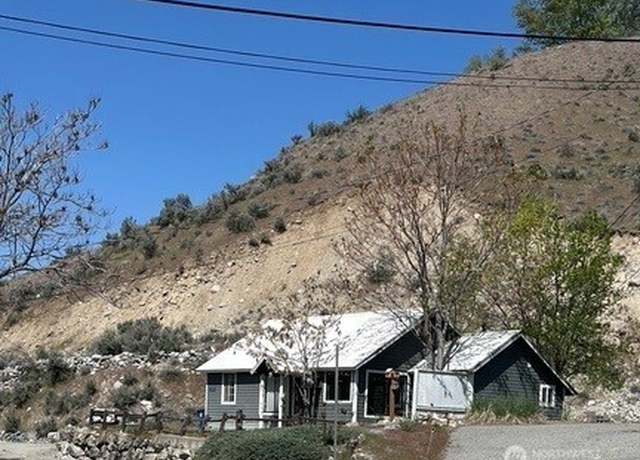 Property at 325 E Highland Ave, Chelan, WA 98816, 2 beds, 1 bath