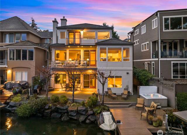 Property at 3711 Lake Washington Blvd N, Renton, WA 98056, 3 beds, 2.5 baths