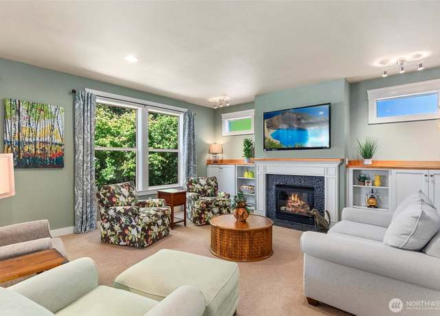 Property at 1422 Brighton Way SE, Olympia, WA 98501, 4 beds, 2.5 baths