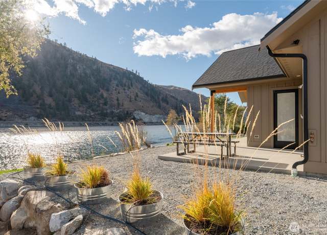 Property at 163 Faulkenberry Ln, Chelan, WA 98816, 1 bed, 1 bath