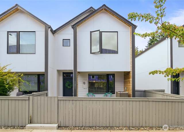 Property at 12021 SE 5th, Vancouver, WA 98683, 3 beds, 2.5 baths
