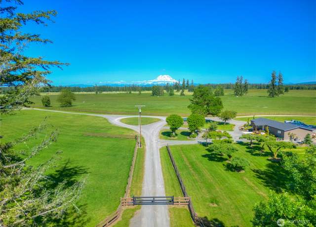 Property at 20015 128th Ave SE, Yelm, WA 98597, 5 beds, 3 baths