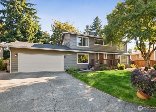 Property at 12513 SE 213th St, Kent, WA 98031, 4 beds, 2.5 baths