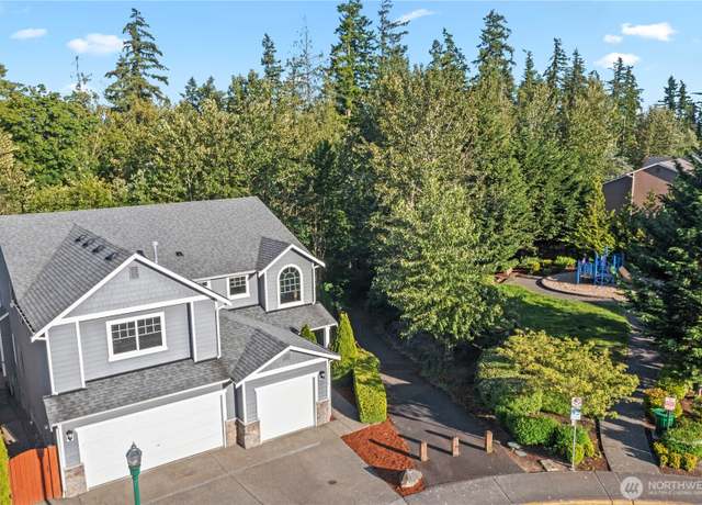 Property at 13374 SE 308th Ct, Auburn, WA 98092, 5 beds, 3 baths