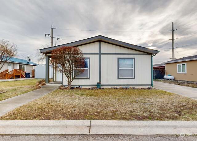 Property at 910 Alden St, College Place, WA 99324, 2 beds, 2 baths