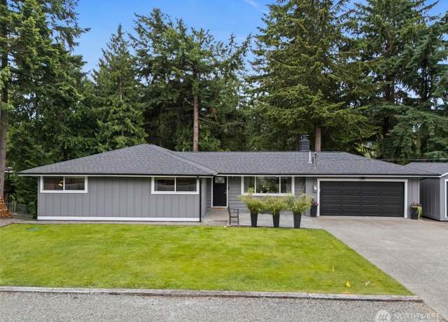 Property at 2422 179th Ave E, Lake Tapps, WA 98391, 3 beds, 2 baths