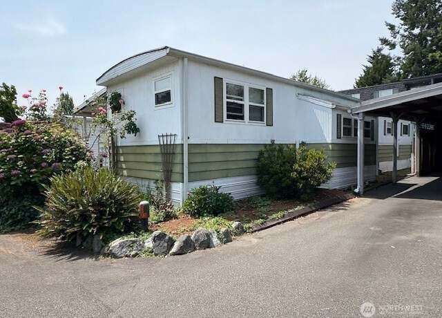 Property at 7301 NE 175th St #114, Kenmore, WA 98028, 2 beds, 1 bath