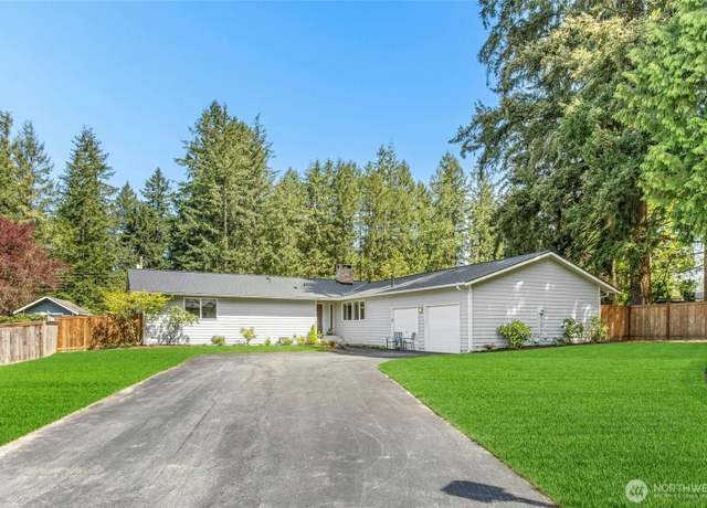 Property at 12314 SE 96th Pl, Renton, WA 98056, 3 beds, 2 baths