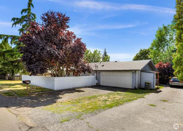 Property at 2517 Superior St, Bellingham, WA 98226, 4 beds, 2 baths