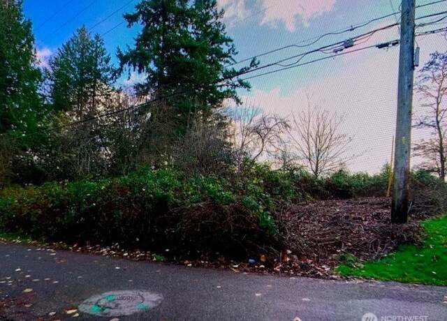 Property at 1414 E 44th St, Tacoma, WA 98404