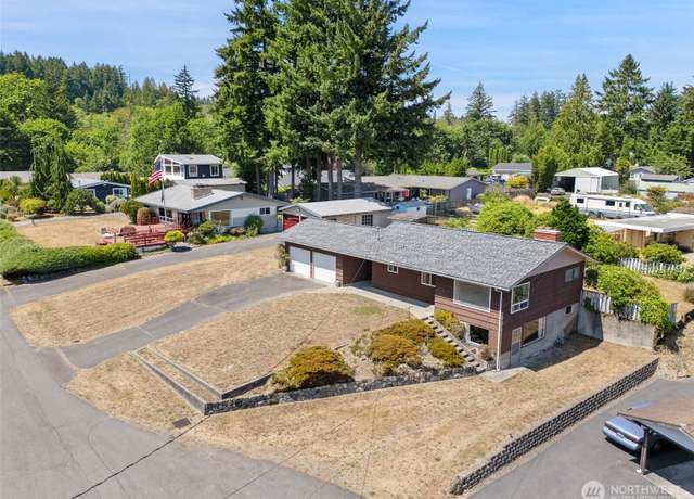 Property at 3822 NW View Ln, Silverdale, WA 98338, 2 beds, 2 baths