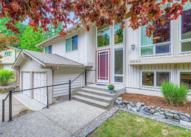 Property at 19540 129th Ct NE, Bothell, WA 98011, 4 beds, 3 baths