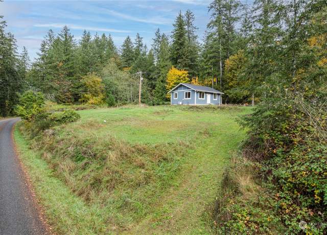 Property at 161 Oak St, Quilcene, WA 98376, 2 beds, 1 bath