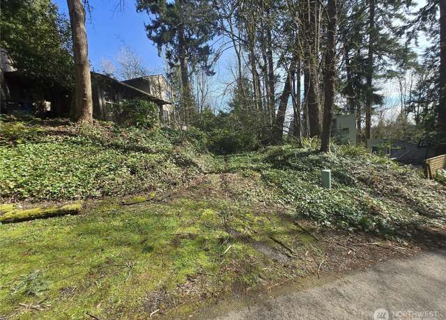 Property at 7436 92nd Ave SE, Mercer Island, WA 98040